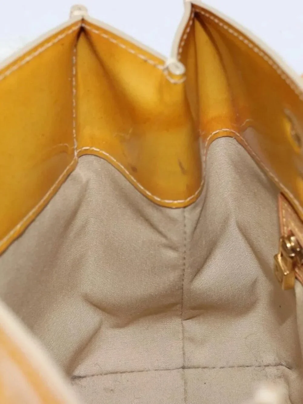 LOUIS VUITTON Monogram Vernis Reade PM Hand Bag Beig